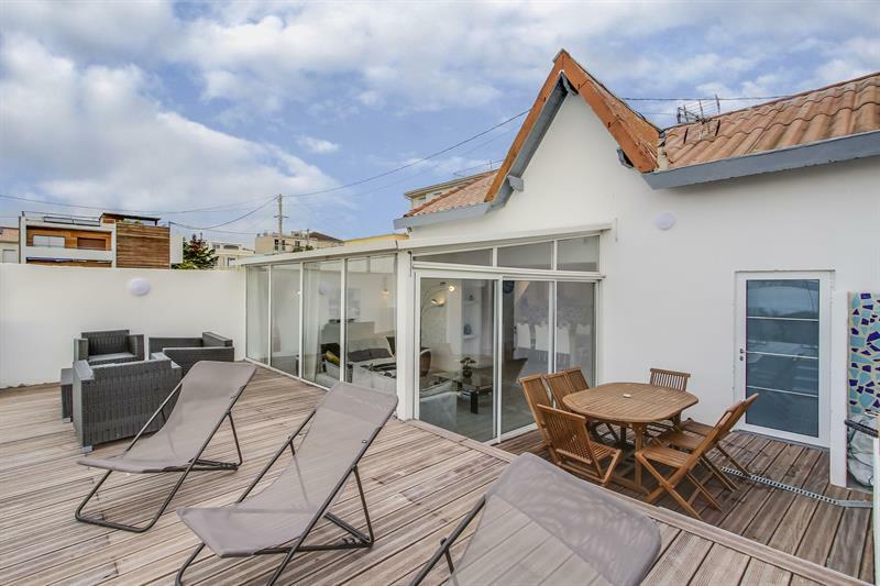 Avec Piscine Chauffee Bord De Appartement